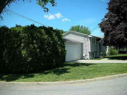55 Grimshaw Pl, Warwick, RI 02889 photo 24