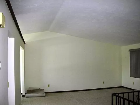 55 Grimshaw Pl, Warwick, RI 02889 photo 7