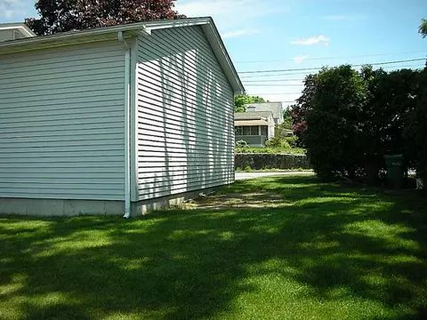 55 Grimshaw Pl, Warwick, RI 02889 photo 19