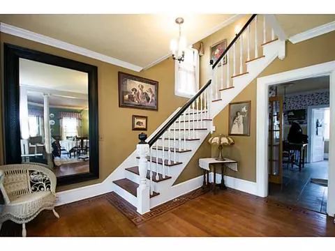 419 Prospect St, Woonsocket, RI 02895 photo 4