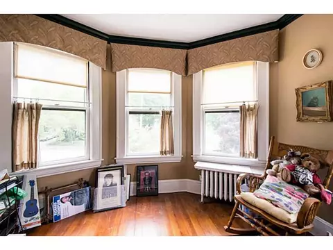 419 Prospect St, Woonsocket, RI 02895 photo 10