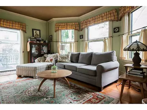 419 Prospect St, Woonsocket, RI 02895 photo 6