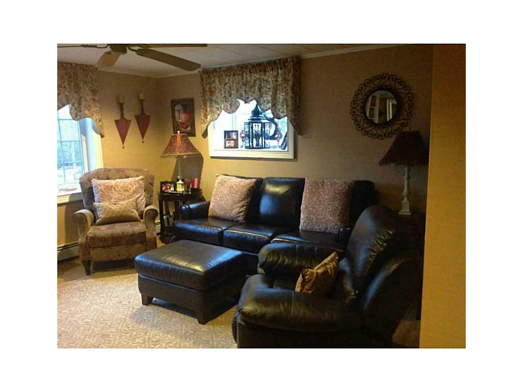 39 Glen Rock Rd, Exeter, RI 02822 photo 5