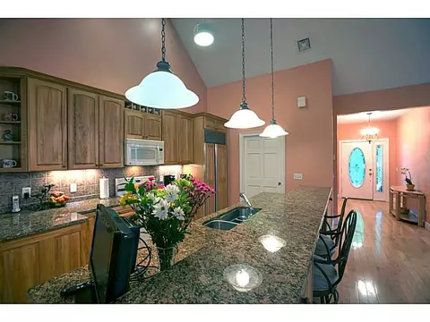 84 Uzzi Ave, Westerly, RI 02891 photo 6