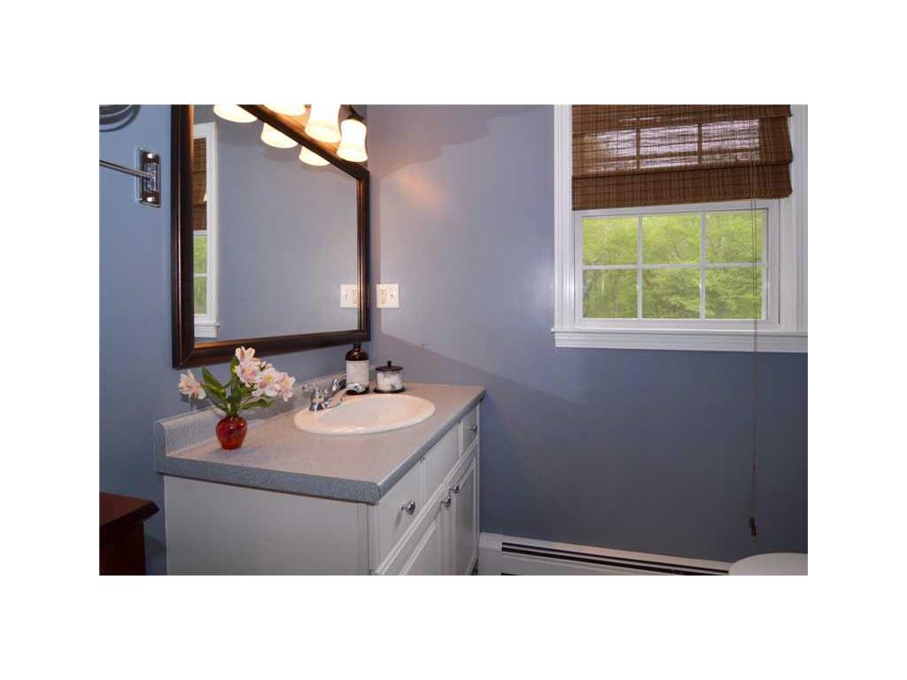 29 Alberta St, Hope, RI 02831 photo 17