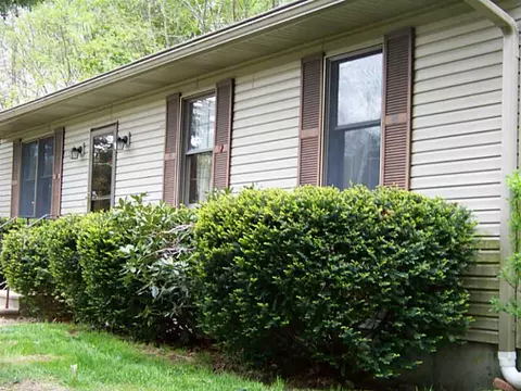 209 Shippee Schoolhouse Rd, Killingly, CT 06239 photo 2