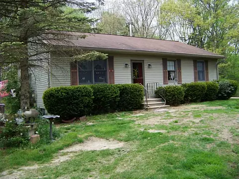 209 Shippee Schoolhouse Rd, Killingly, CT 06239 photo 1