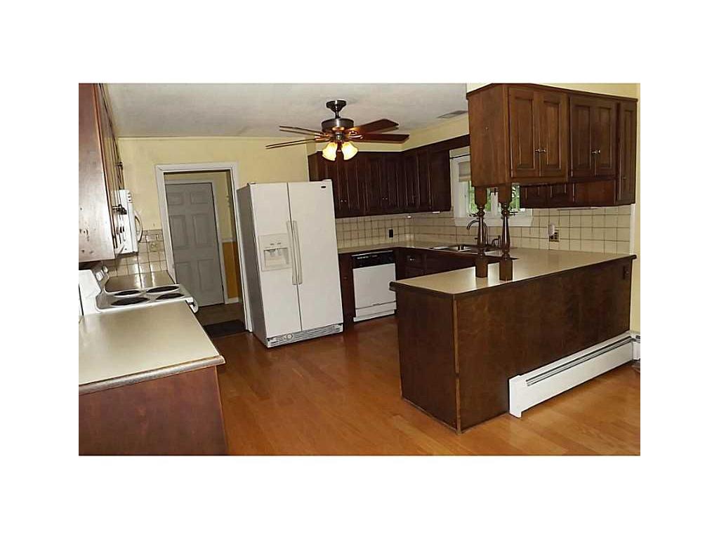 40 Killdeer Island Rd, Webster, MA 01570 photo 2