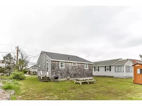 14 Uzzi Ave, Westerly, RI 02891 photo 19