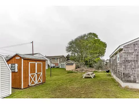 14 Uzzi Ave, Westerly, RI 02891 photo 18