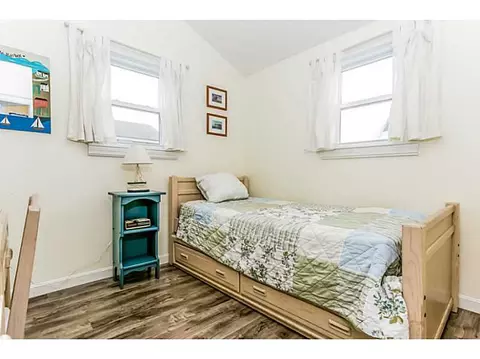 14 Uzzi Ave, Westerly, RI 02891 photo 13