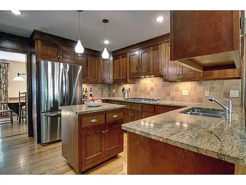 4 Hillside Rd, Cumberland, RI 02864 photo 12