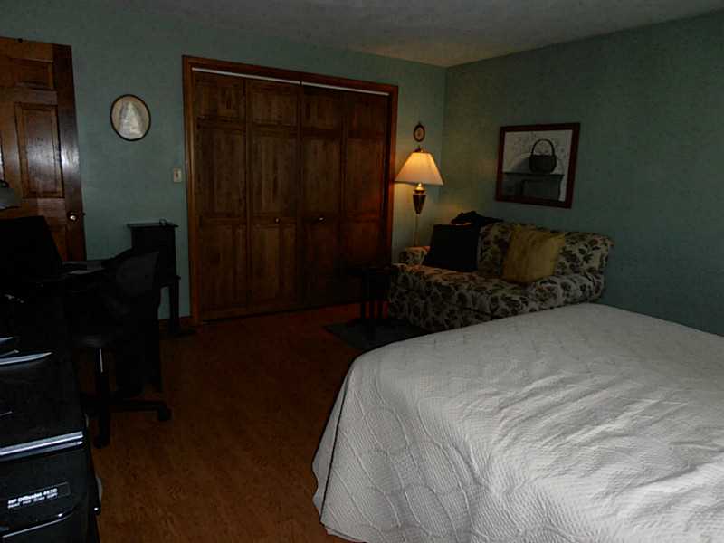 502 Brookhaven Ln, Woonsocket, RI 02895 photo 7