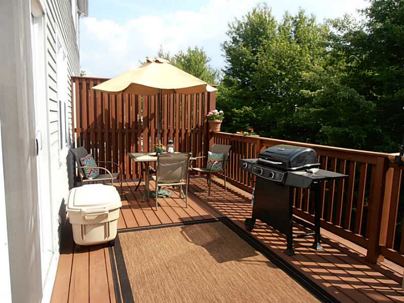 502 Brookhaven Ln, Woonsocket, RI 02895 photo 13