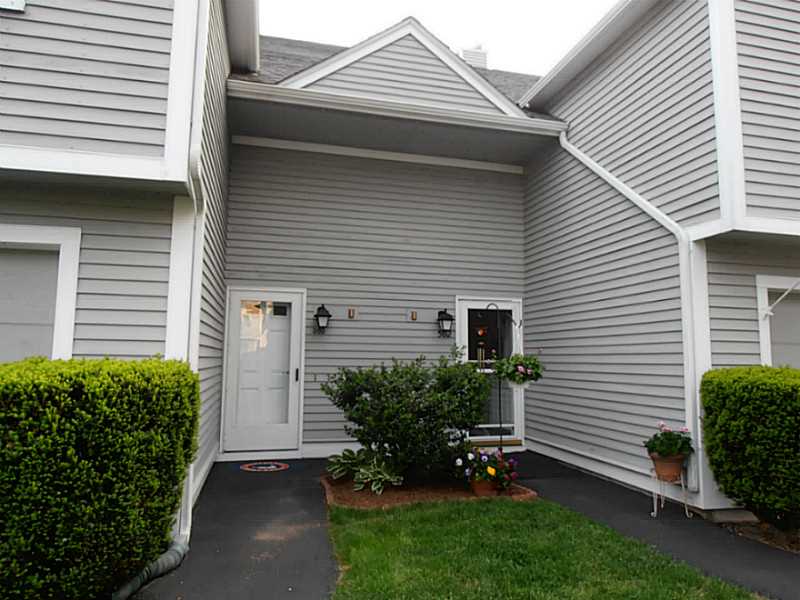 502 Brookhaven Ln, Woonsocket, RI 02895 photo 11