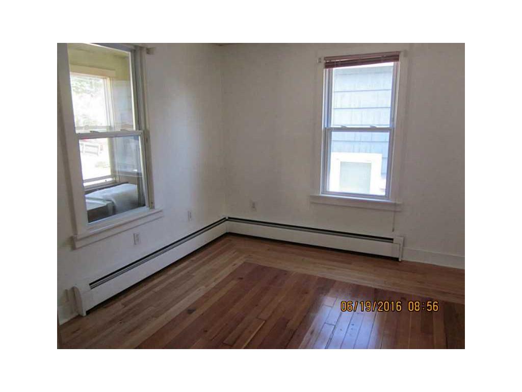 226 Joffre Ave, Woonsocket, RI 02895 photo 9