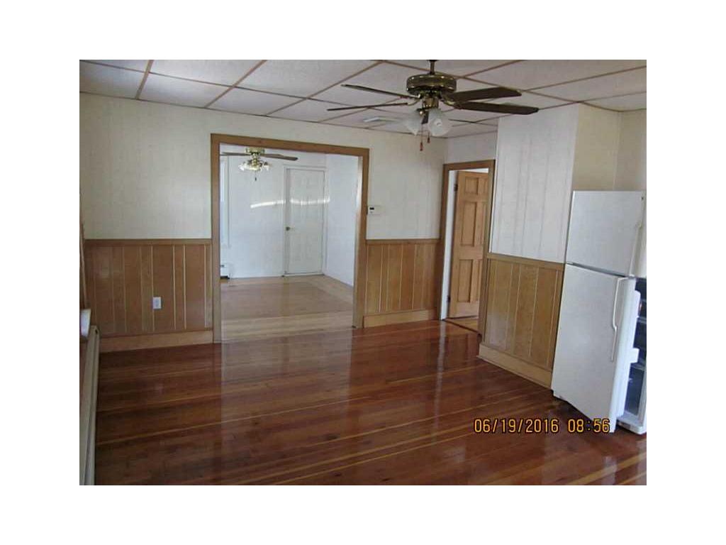 226 Joffre Ave, Woonsocket, RI 02895 photo 8