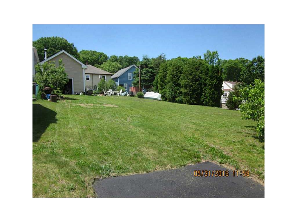 226 Joffre Ave, Woonsocket, RI 02895 photo 20