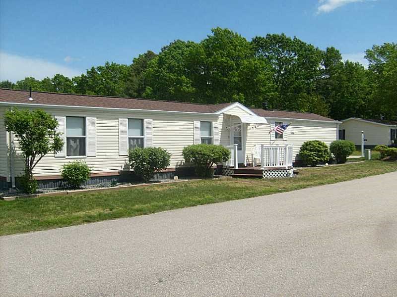 2 Idlewild Ct, Coventry, RI 02816 photo 1
