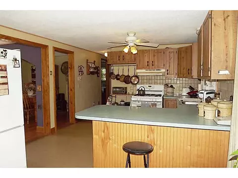 740 Ray St, Fall River, MA 02720 photo 2