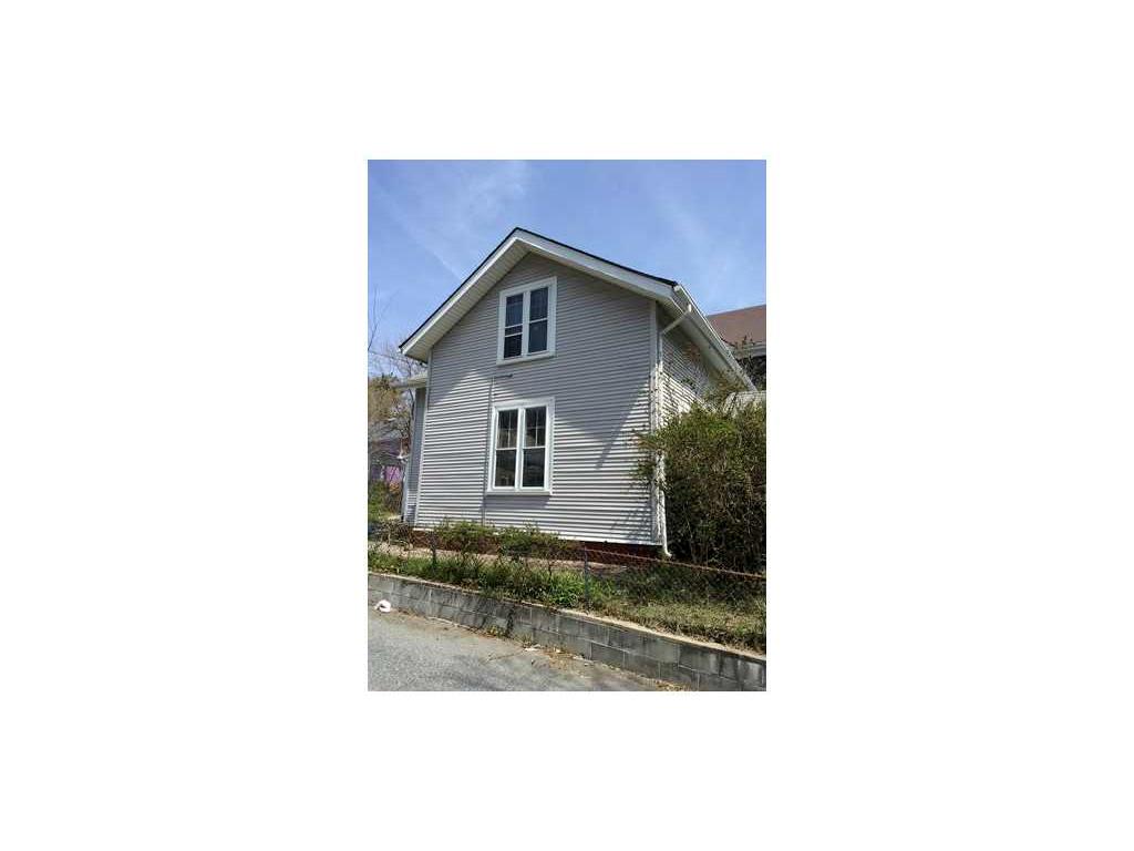 369 Orms St, Providence, RI 02908 photo 2