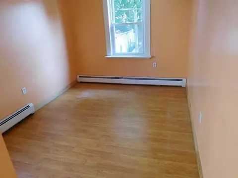 32 Bentley St, Woonsocket, RI 02895 photo 7