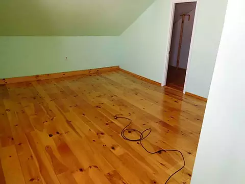 32 Bentley St, Woonsocket, RI 02895 photo 8