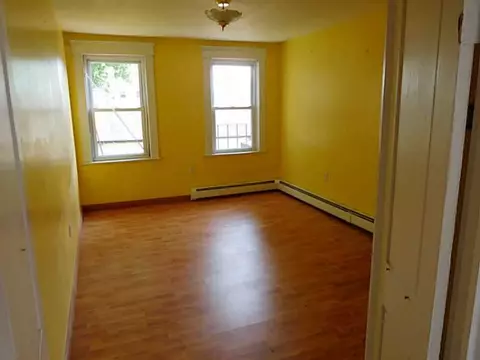 32 Bentley St, Woonsocket, RI 02895 photo 6