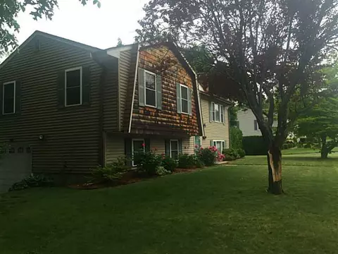 44 Achille St, Woonsocket, RI 02895 photo 24