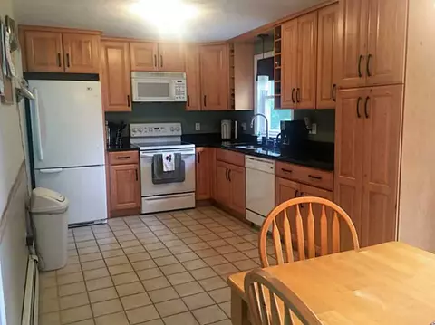 44 Achille St, Woonsocket, RI 02895 photo 5