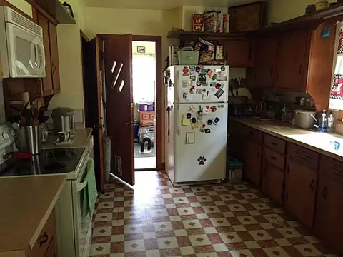 81 Beechcrest St, Warwick, RI 02888 photo 4