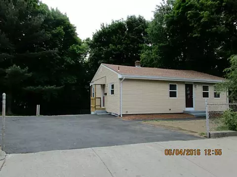 729 Elm St, Woonsocket, RI 02895 photo 1