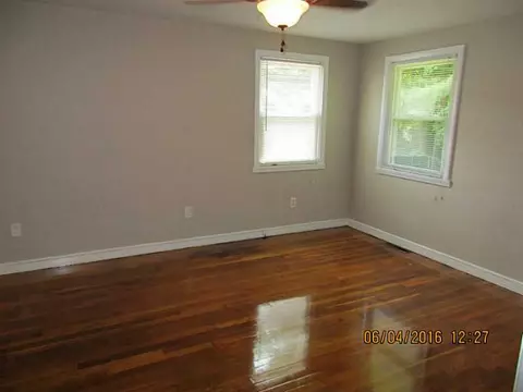 729 Elm St, Woonsocket, RI 02895 photo 8