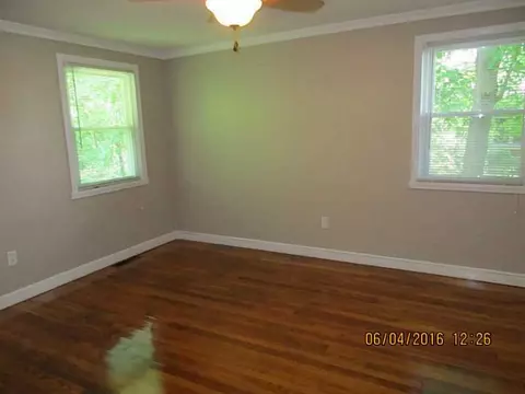 729 Elm St, Woonsocket, RI 02895 photo 6
