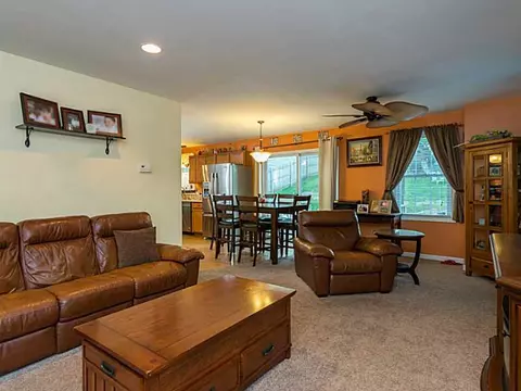 215 Roberts St, Woonsocket, RI 02895 photo 4