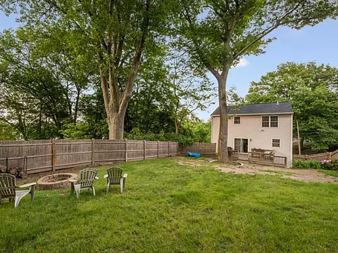 215 Roberts St, Woonsocket, RI 02895 photo 20
