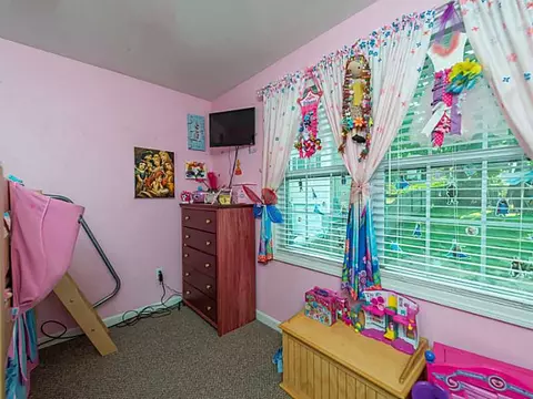 215 Roberts St, Woonsocket, RI 02895 photo 17