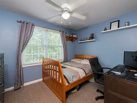 215 Roberts St, Woonsocket, RI 02895 photo 9