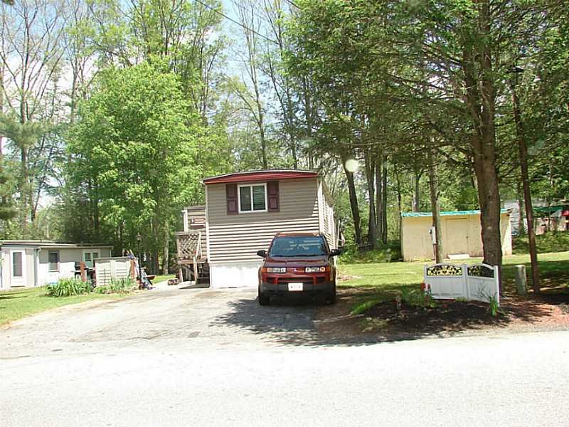 8 Maplewood Dr, Mapleville, RI 02839 photo 1