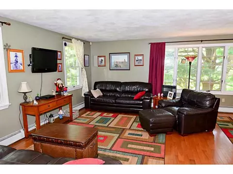 44 Fatima Rd, Warwick, RI 02886 photo 4