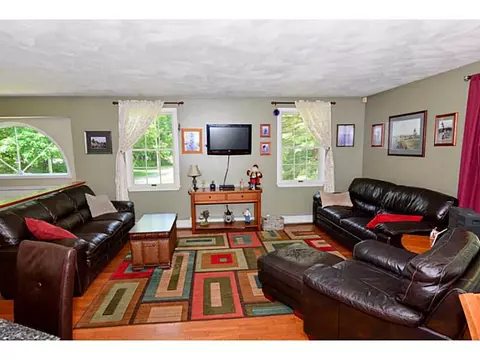 44 Fatima Rd, Warwick, RI 02886 photo 5