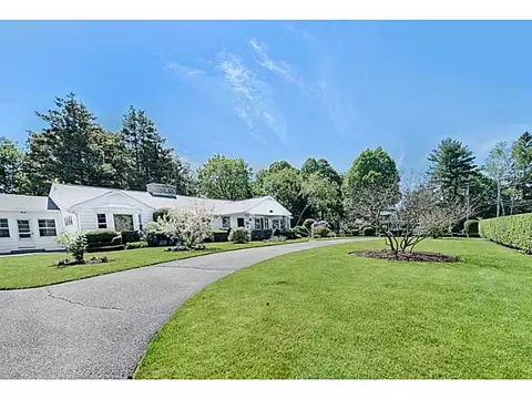 120 Balcom Ave, Warwick, RI 02889 photo 2