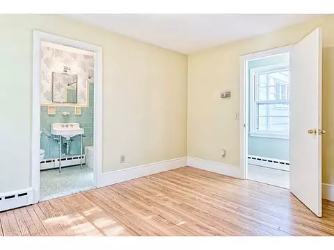 120 Balcom Ave, Warwick, RI 02889 photo 13