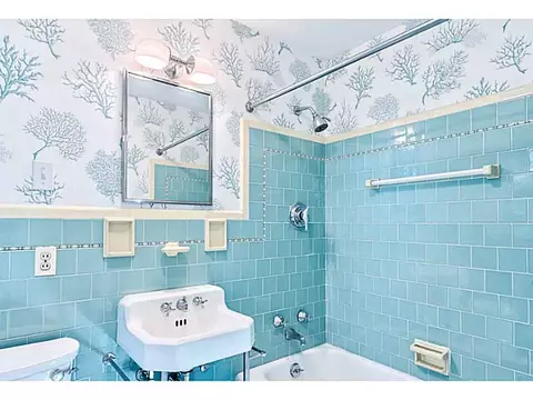 120 Balcom Ave, Warwick, RI 02889 photo 14