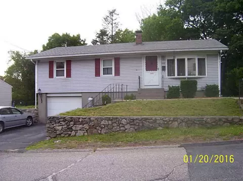 182 Morin St, Woonsocket, RI 02895 photo 2