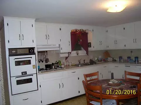 182 Morin St, Woonsocket, RI 02895 photo 6
