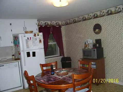 182 Morin St, Woonsocket, RI 02895 photo 7