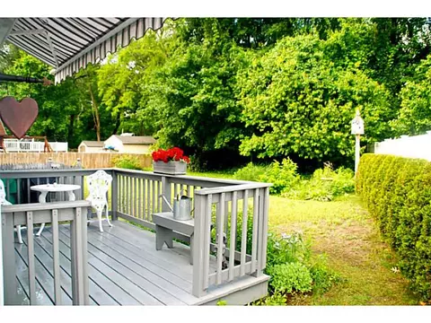10 Cameron Ct, Warwick, RI 02886 photo 5