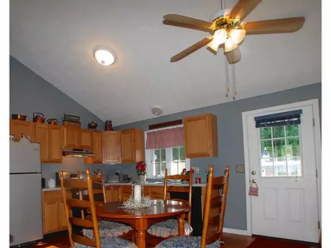 10 Cameron Ct, Warwick, RI 02886 photo 12