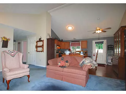 10 Cameron Ct, Warwick, RI 02886 photo 13